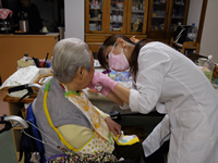 訪問歯科診療サポート、摂食・嚥下リハビリテーションならまごころ会